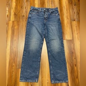 American Eagle baggy jeans